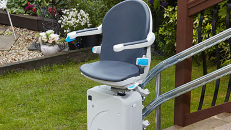 Handicare 4000 curved outdoor stair lift