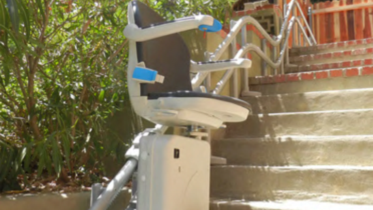 Handicare 4000 curved outdoor stair lift