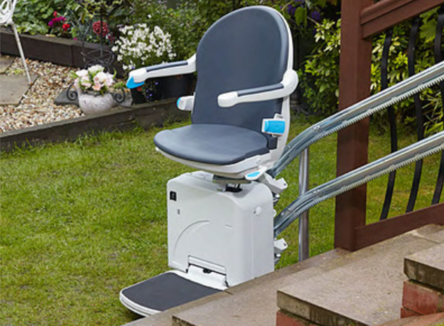 Handicare 4000 curved outdoor stair lift